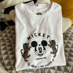 White mickey tshirt 